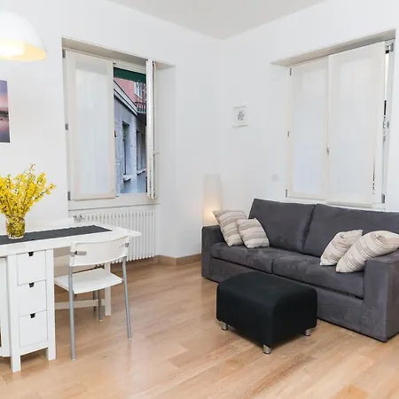 Lady Juliet Apartment